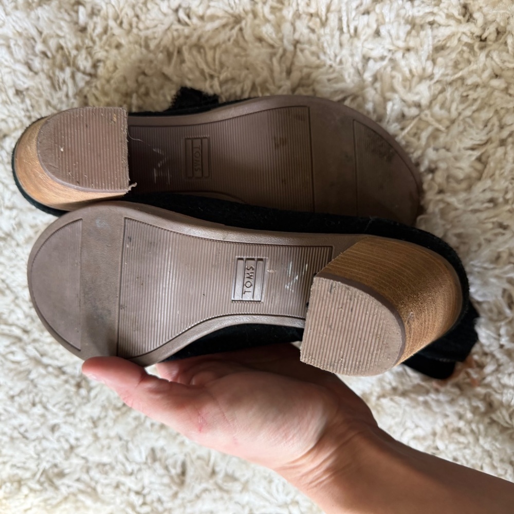 Stylish Toms super cute ankle, spring fashion Black and Tan Peep-Toe Heeled Boot - Picture 6 of 6